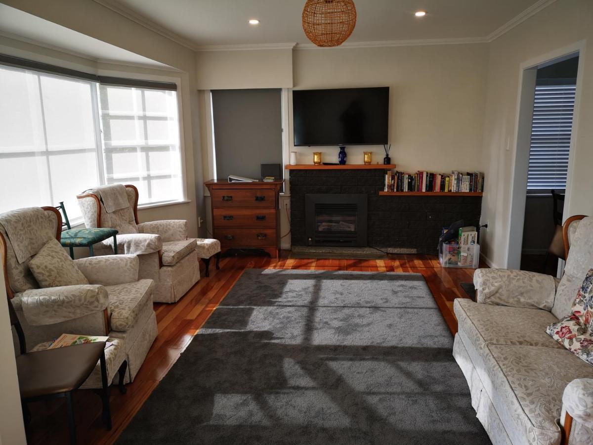 Cheerful 4 Bedroom Holiday Home Rotorua Exterior foto