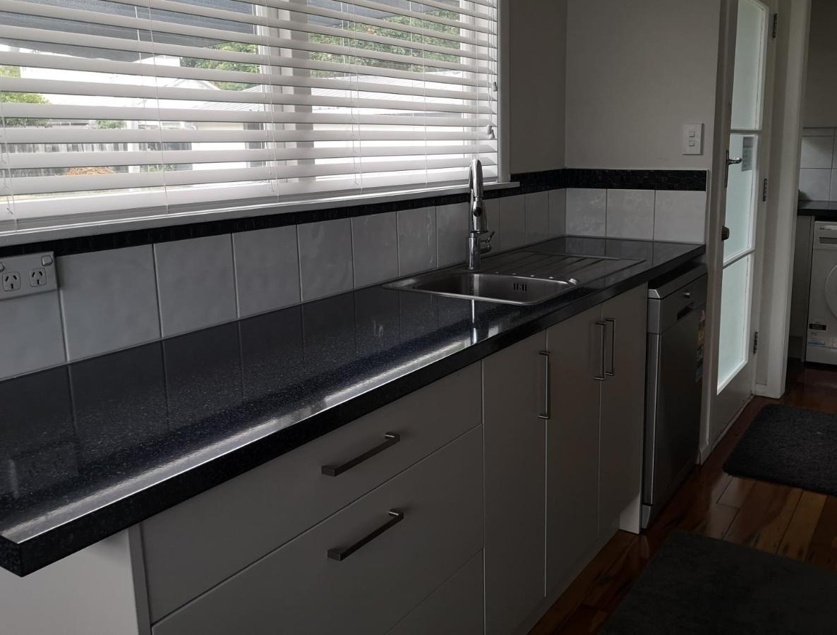 Cheerful 4 Bedroom Holiday Home Rotorua Exterior foto