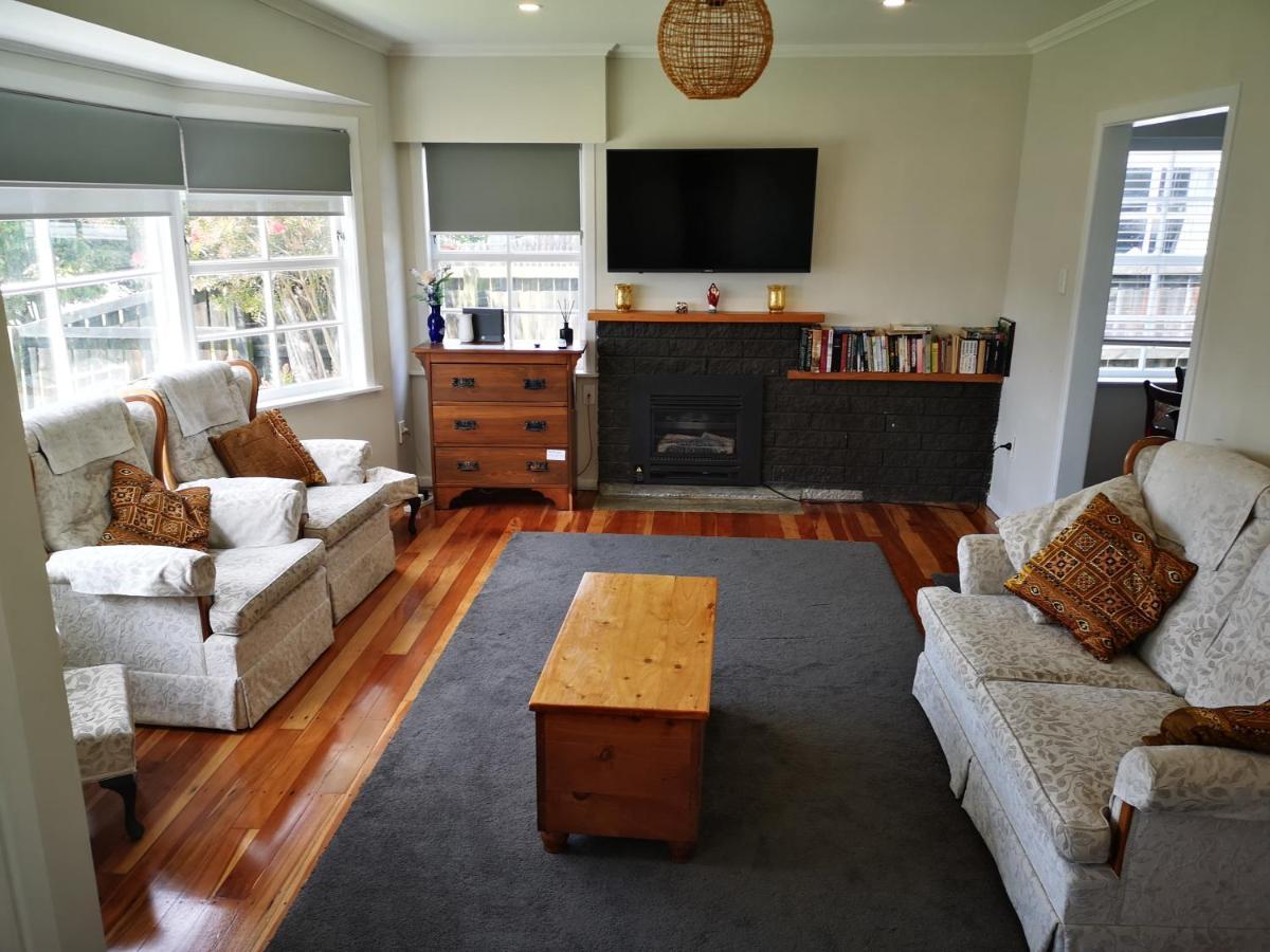 Cheerful 4 Bedroom Holiday Home Rotorua Exterior foto